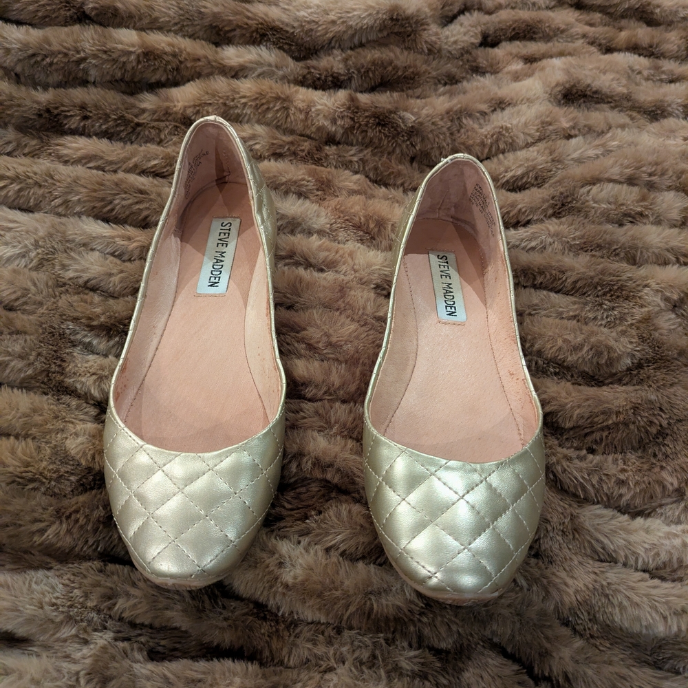 Steve Madden Gold Quilted Flats